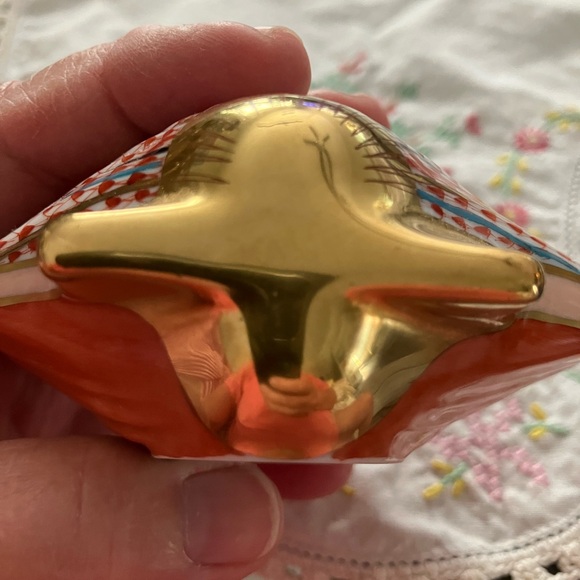 Colorful Shell-Shaped Herend Shell - Picture 6 of 8